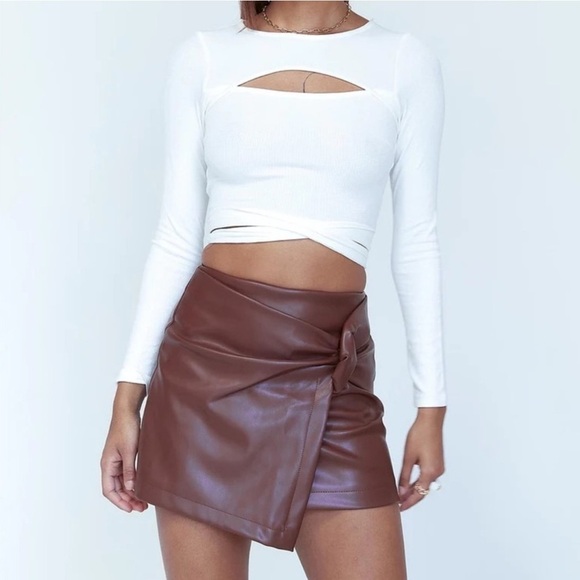 Princess Polly Sz 6 Noelle Faux Leather Brown Mini Skirt NWT - Picture 3 of 11